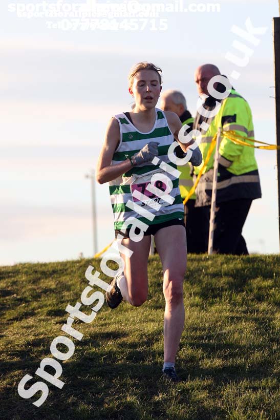 Senior womens North Eastern Cross Country, Redcar. Photo:  David T. Hewitson/Sports for All Pics